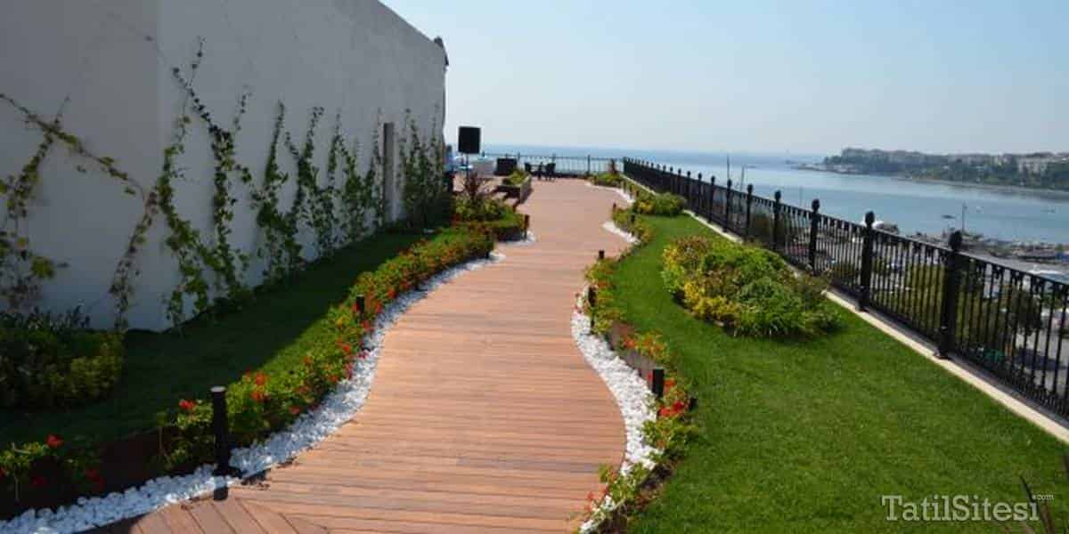 Wyndham Grand İstanbul Kalamış Marina Hotel